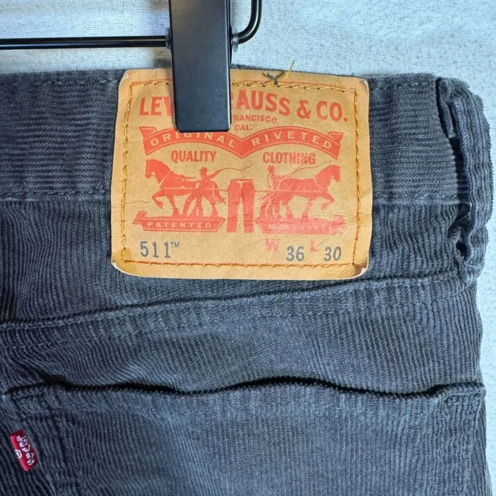 Levi’s 511 Slim Fit Corduroy Pants Mens 36x30 Black 5 Pocket Casual Jeans